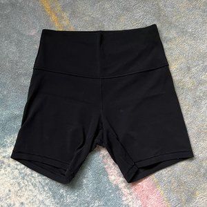 Lululemon 6" Align High Rise Short Size 6